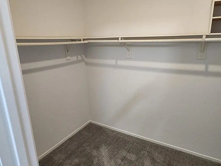 1738 Shane Ln — Photo 21