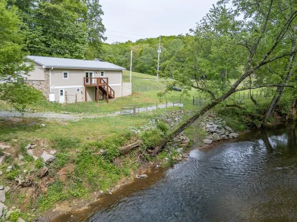 4494 Gainesville Hwy, Blairsville, GA 30512