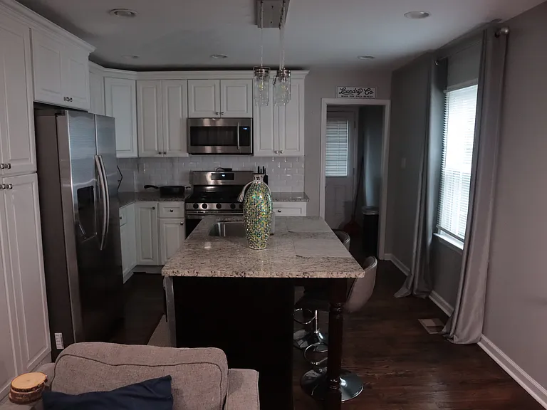 Eat in kitchen