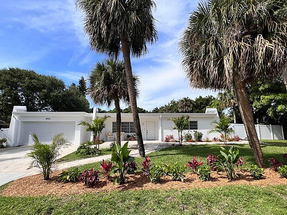 2nd image of 955 Marigold Ln