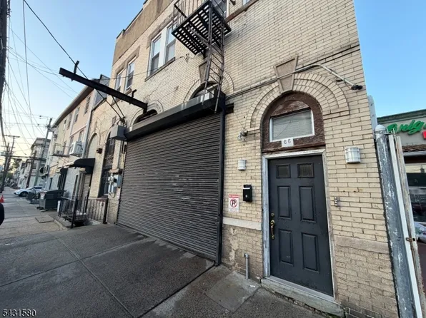 64 Mott St #2, Newark, NJ 07105