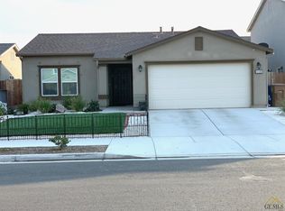 6109 Commonwealth Ave, Bakersfield, CA 93313