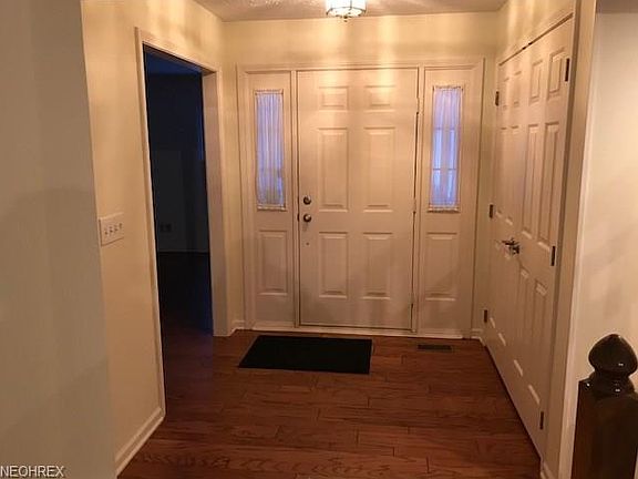 2nd image of 262 Manor Brook Dr