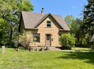 102 W 6th St, Revillo, SD 57259