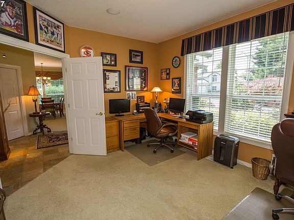 5th image of 4814 NE 140th Cir