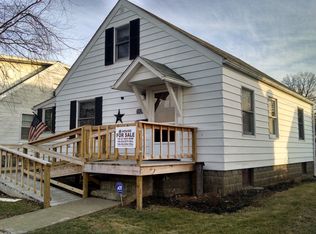 1305 Orange St, Coshocton, OH 43812