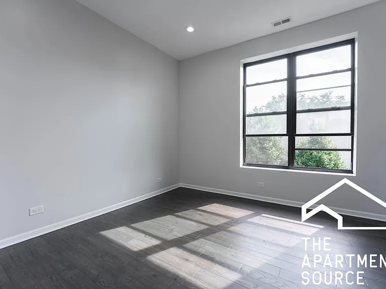 2702 W Thomas St #3 — Photo 11