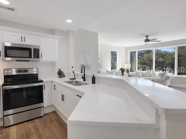 6 Village North Dr APT 115, Hilton Head Island, SC 29926