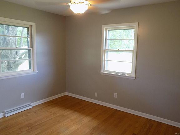 5th image of 8355 Oak Grove Rd