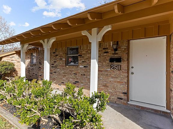 5th image of 2511 Blueberry Ln