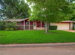 8104 NW 26th St, Bethany, OK 73008