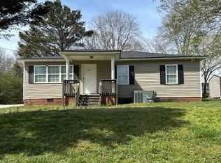 203 Jeep St, Calhoun, GA 30701