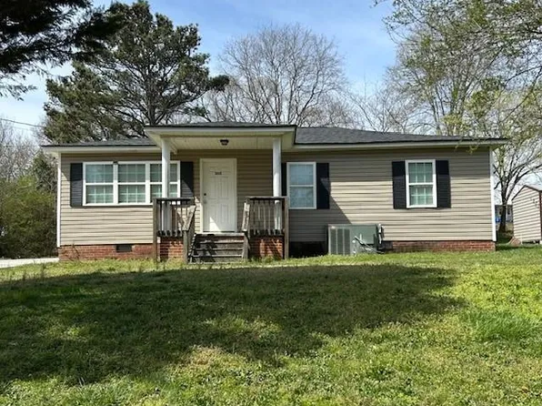 203 Jeep St, Calhoun, GA 30701