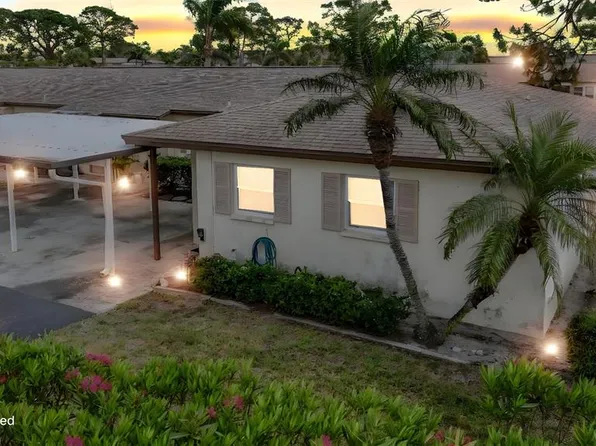 2802 Swifton Dr #V102, Sarasota, FL 34231