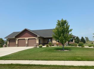 3309 12th Ave NW, Watertown, SD 57201