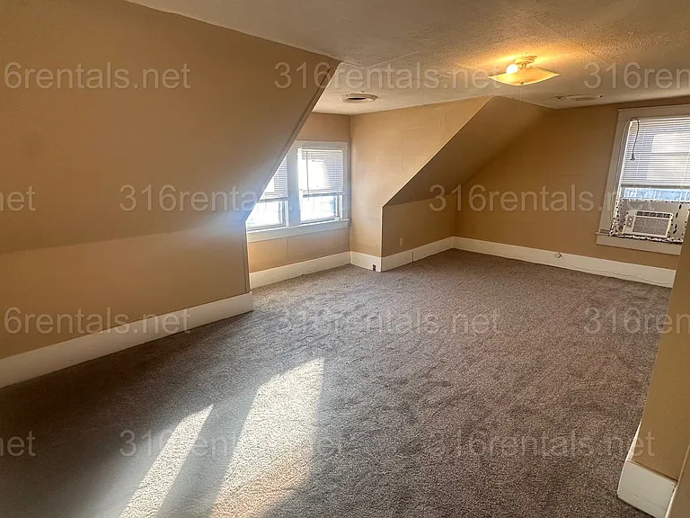 1446 S Water St #C — Photo 13