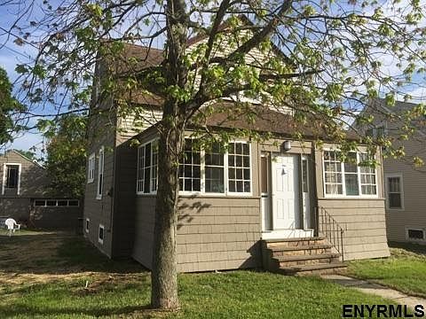 1st image of 20 Plum Ave