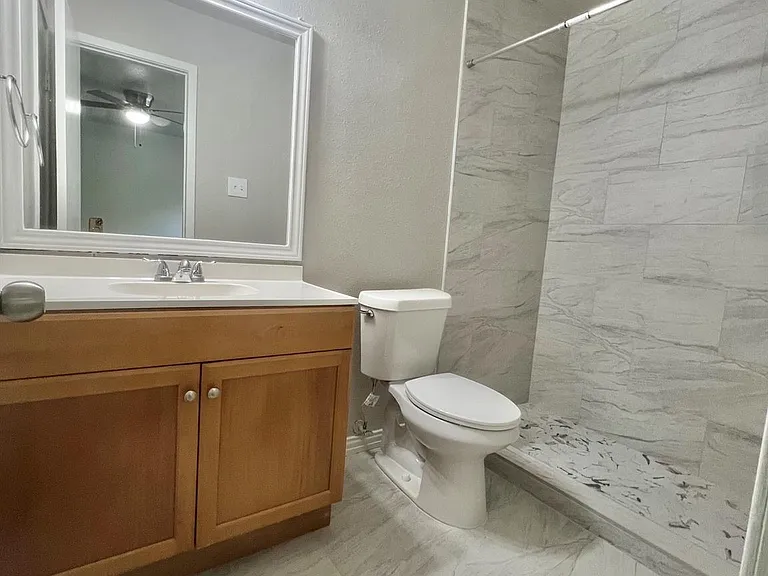 6702 Tamar Dr #B — Photo 12