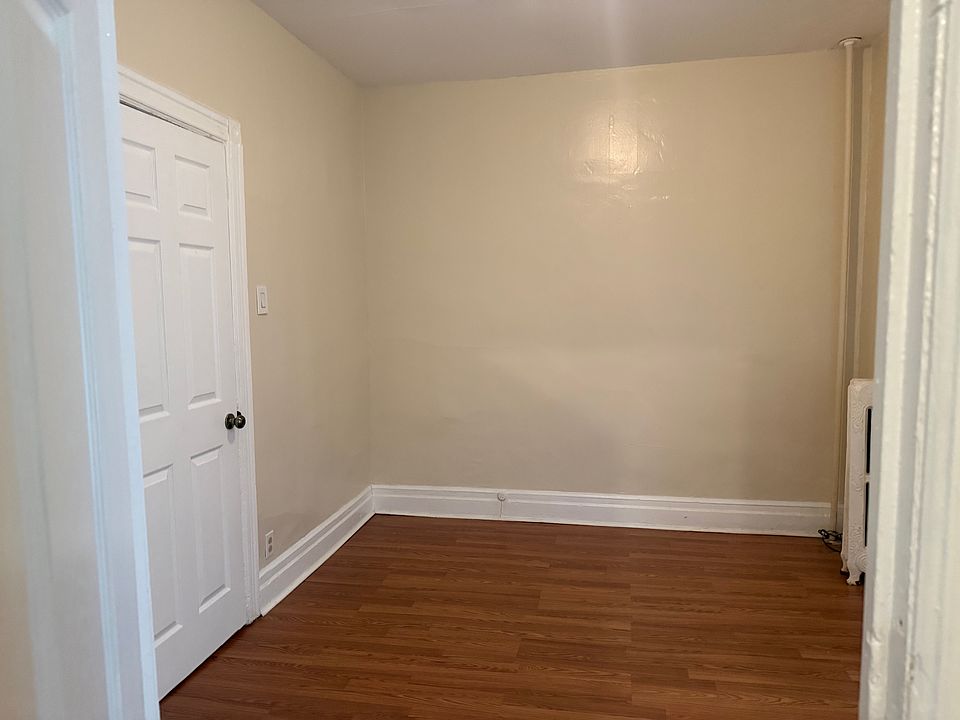 2nd image of 172 S 9th St #1