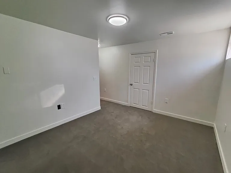 349-357 N 800 W — Photo 14