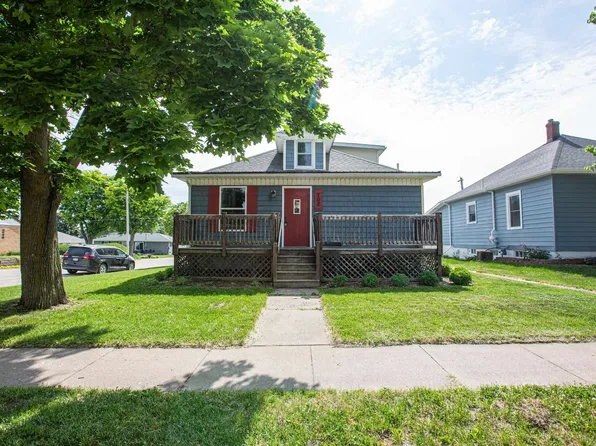 702 S Main St, Cuba City, WI 53807