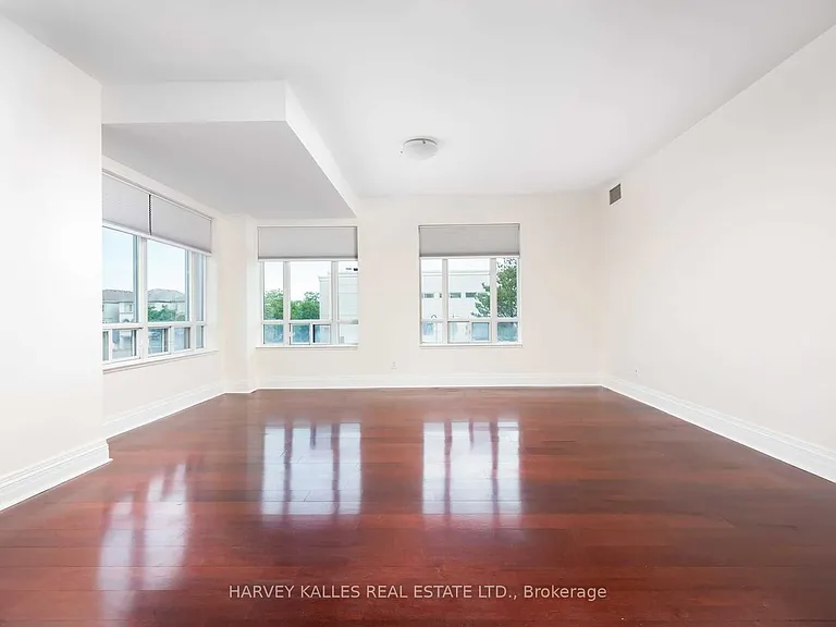 1 Cordoba Dr #205 — Photo 8