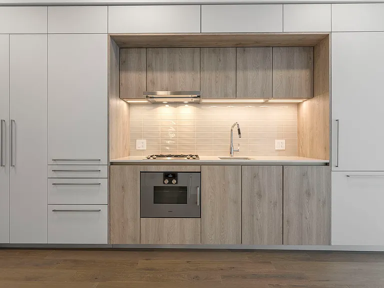 211 N Harbor Dr #1005 — Photo 3