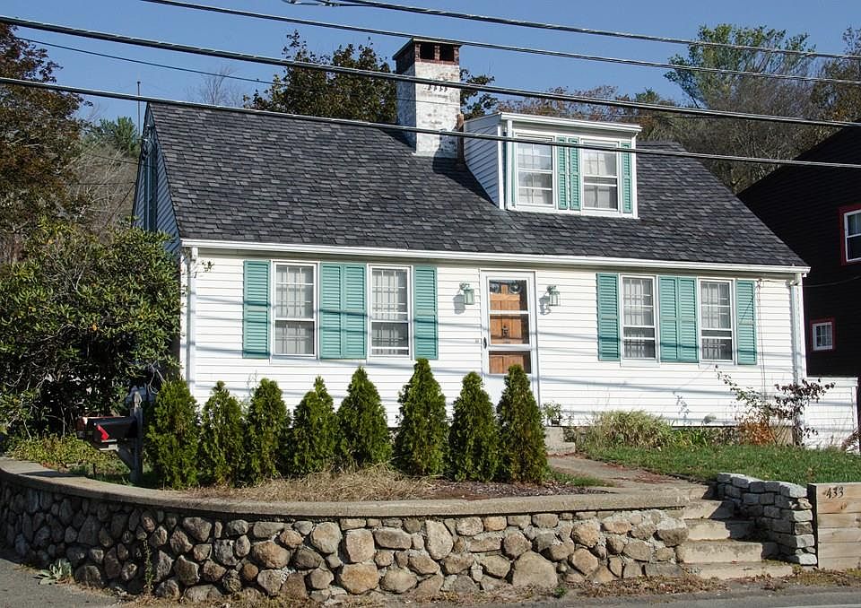 1st image of 433 Essex Ave
