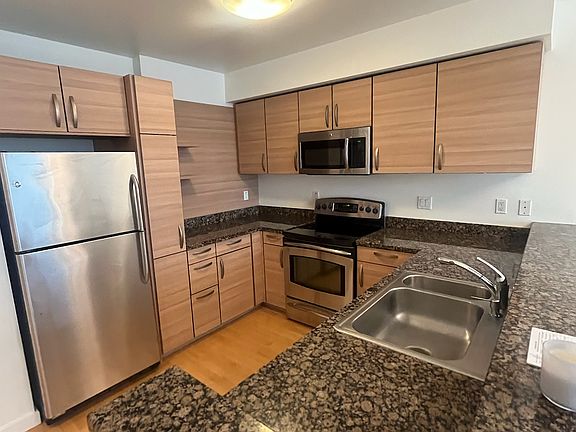 3rd image of 329 Bay St APT 205