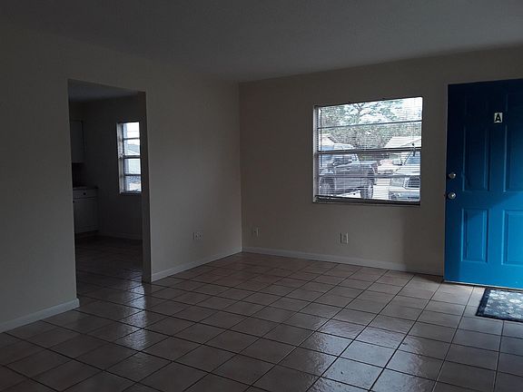 4th image of 2826 Green Acres Ave APT A