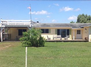 1704 Bierman Rd, Seadrift, TX 77983