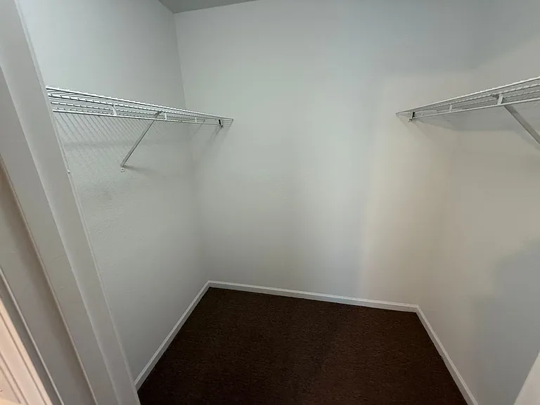 1326 N Frideriki Dr — Photo 12