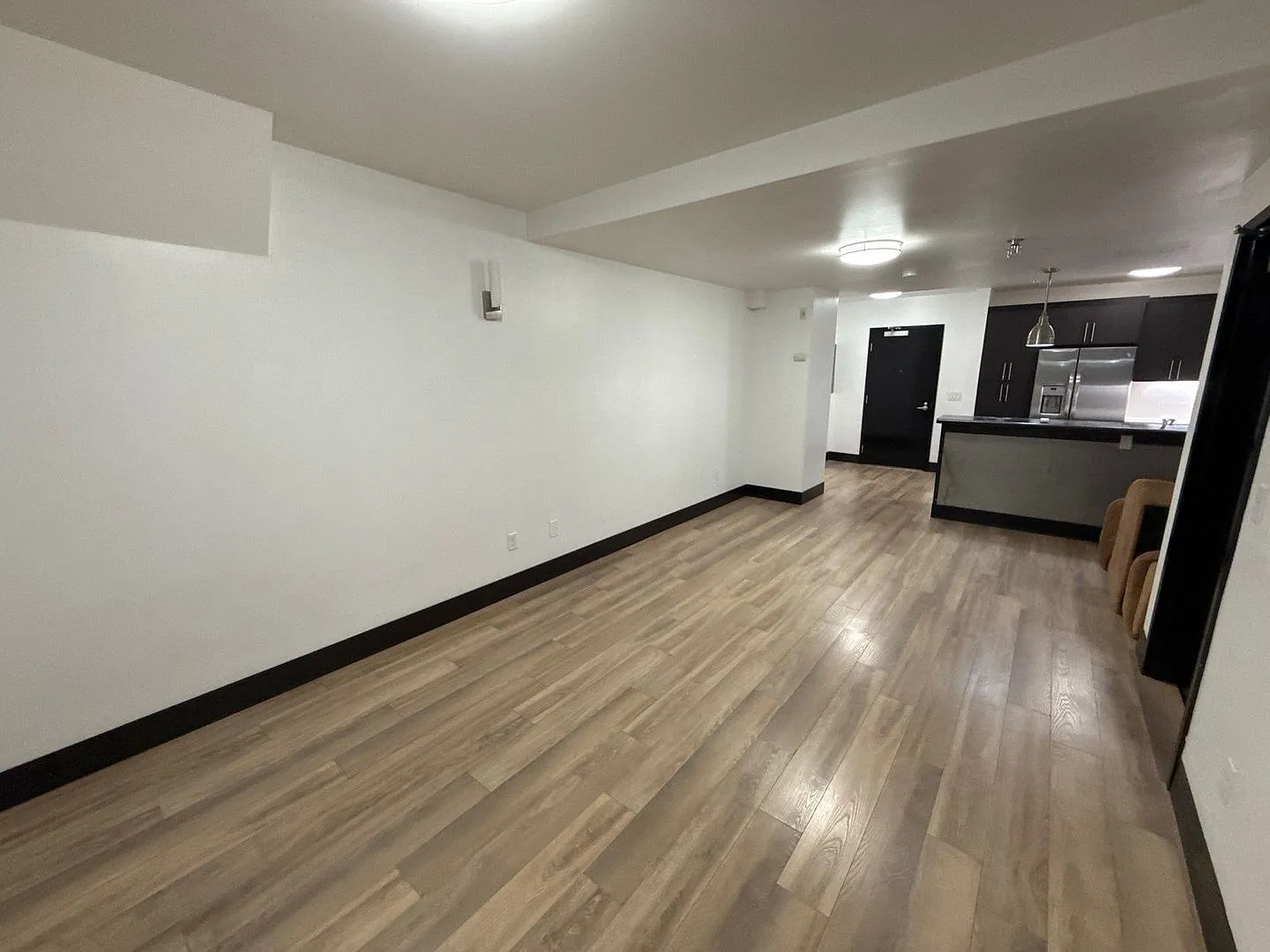 Studio, 1.0 bath, 675 sqft, $1,345 — Photo 4