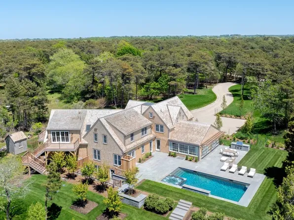 15 Deer Run Rd, Nantucket, MA 02554