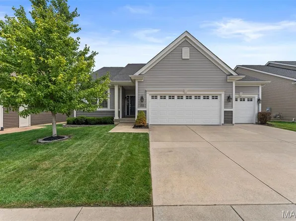 205 Montrose Ct, O'Fallon, MO 63368