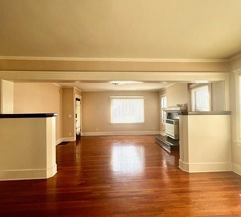 2nd image of 1161 E 1st St #1161