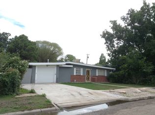 722 Pear St, Roswell, NM 88201