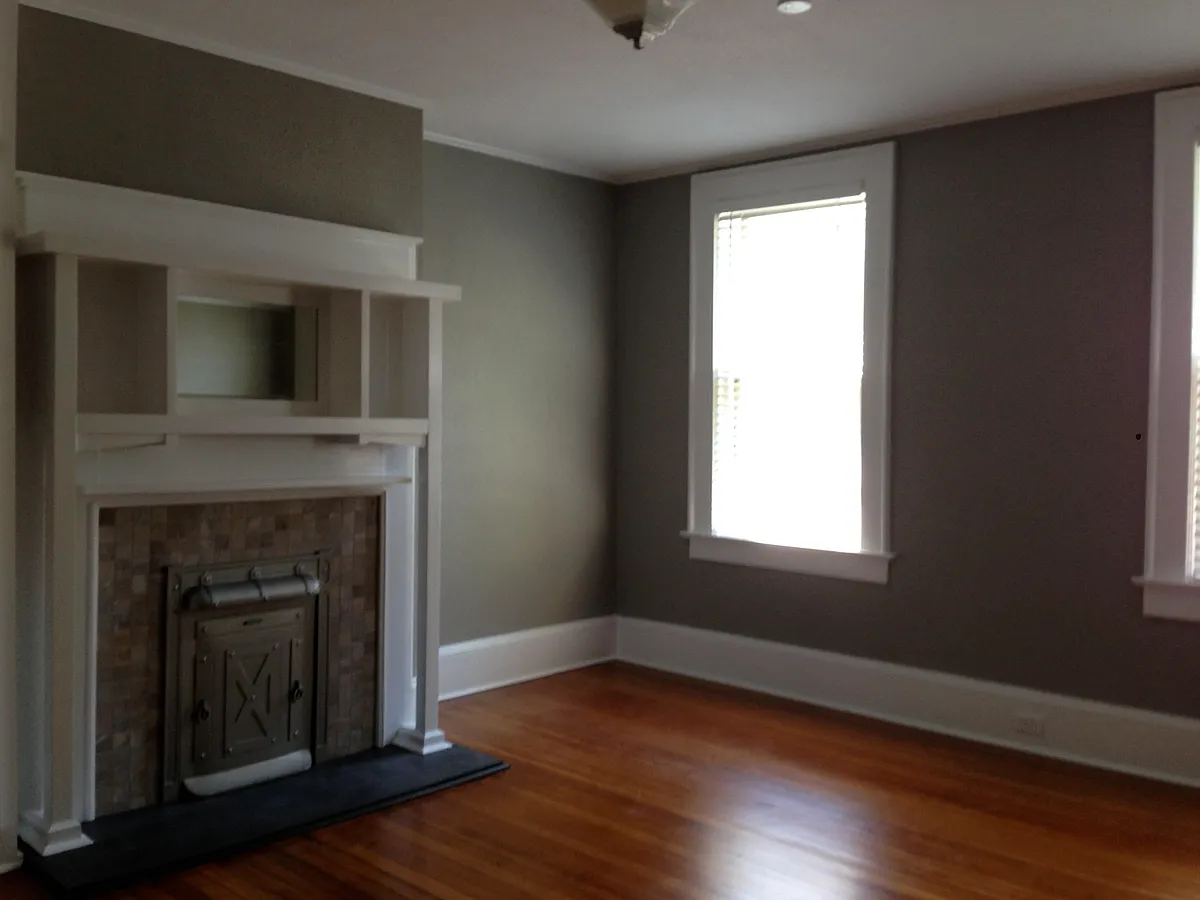 Building Photo - 1029 W End Blvd #B