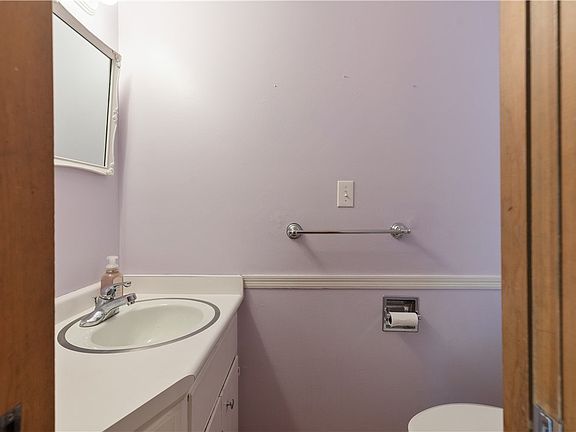 3rd image of 3115 SW 39th St