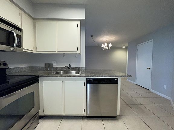 4th image of 3745 Atrium Dr