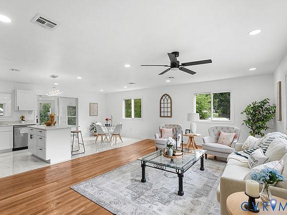5th image of 4911 Aqua Ln
