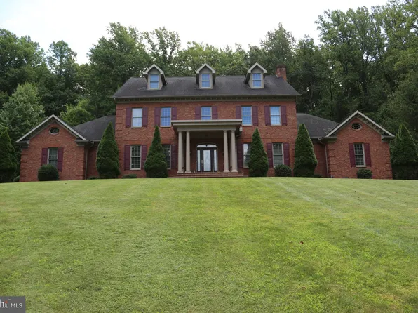 10500 Old Forge Rd, Waynesboro, PA 17268