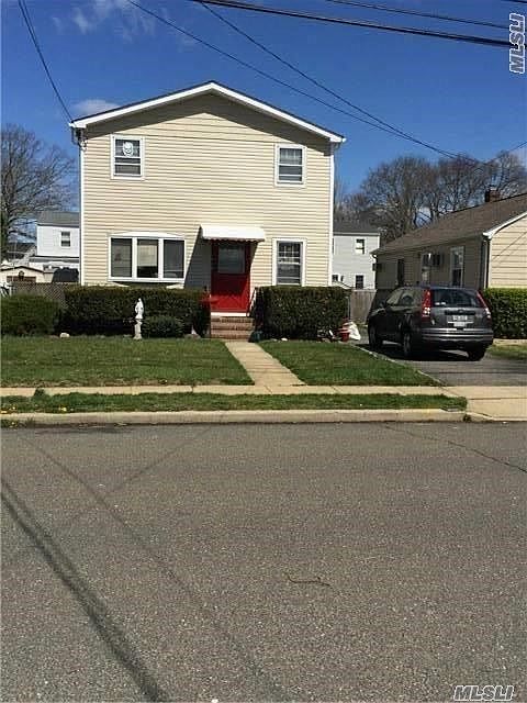 2nd image of 3035 Lowell Ave
