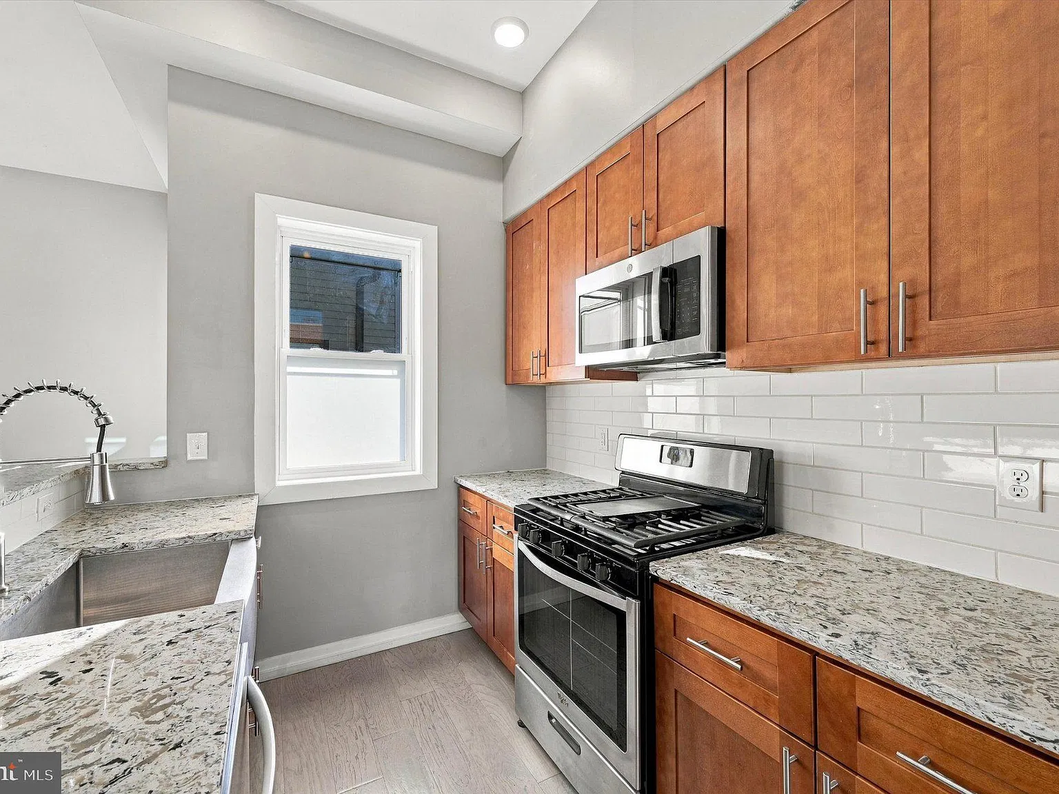3 bed, 2.5 bath, 1707 sqft, $2,750 — Photo 4