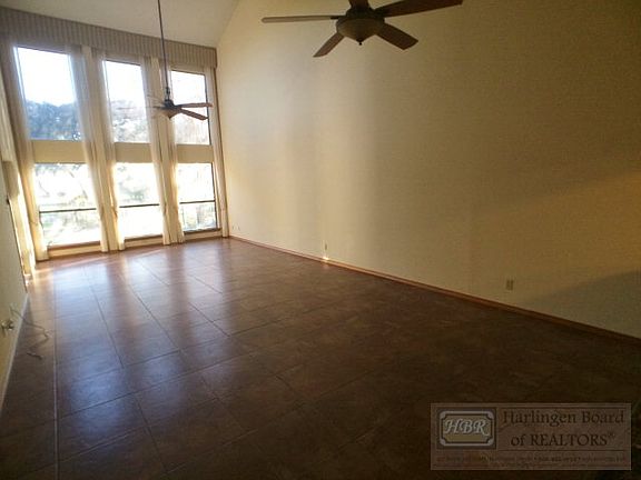 3rd image of 15 Resaca Vista Dr