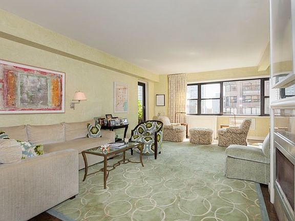 2nd image of 165 E 72nd St APT 16J