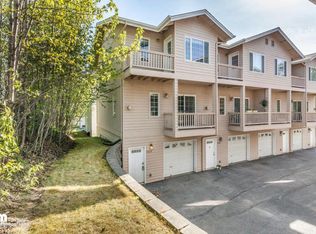 9215 Commons Pl, Anchorage, AK 99502