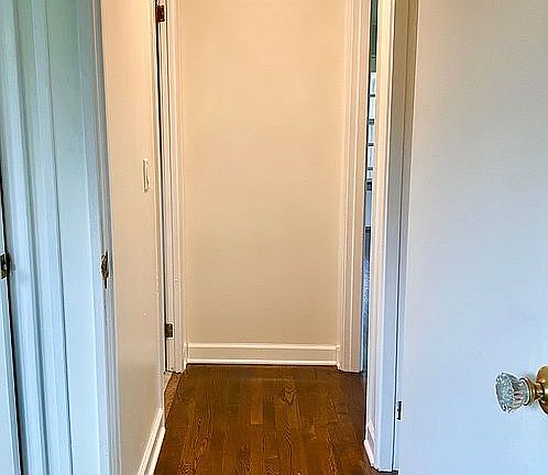 5th image of 819 Bunker St