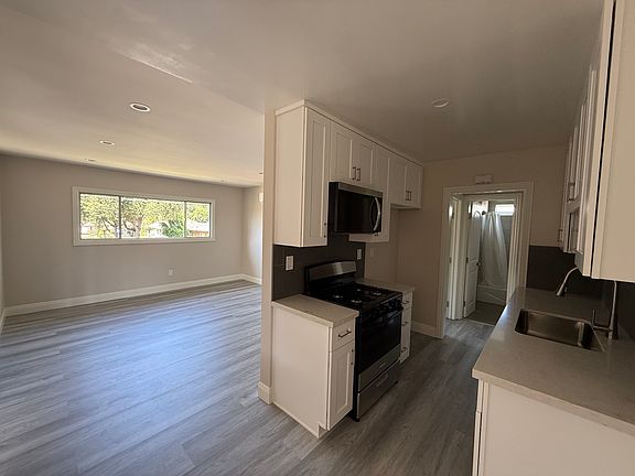 5th image of 5544 McCulloch Ave #G