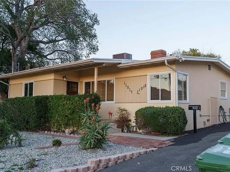11012 Quill Ave — Photo 2